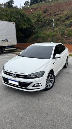 VOLKSWAGEN VIRTUS 1.0 200 TSI HIGHLINE AUTOMÁTICO