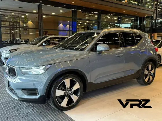 VOLVO XC40 2.0 T5 GASOLINA MOMENTUM AWD GEARTRONIC VOLVO XC40 2.0 T5 GASOLINA MOMENTUM AWD GEARTRONIC