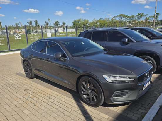 VOLVO-S60-2.0 T4 MOMENTUM GASOLINA 4P AUTOMÁTICO VOLVO-S60-2019