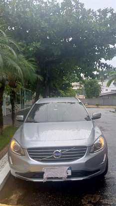 VOLVO-XC60-2014