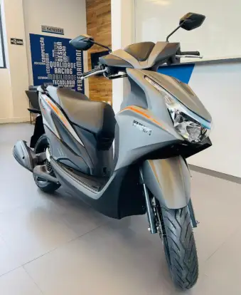 YAMAHA-FLUO 125 HYBRID CONNECTED ABS-2026