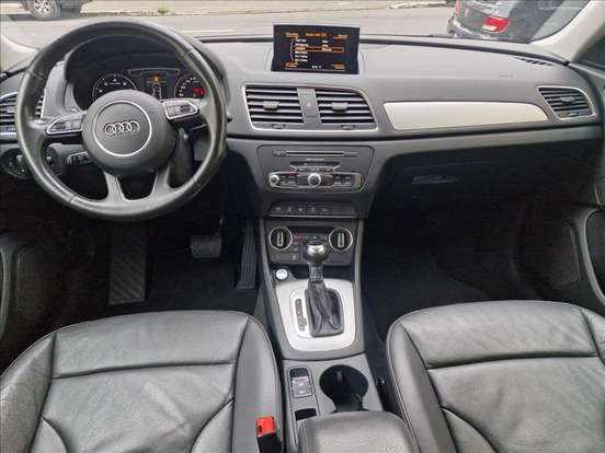 AUDI-Q3-2017