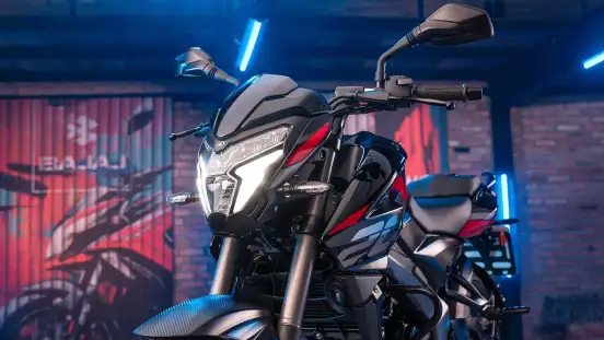 BAJAJ-DOMINAR 200-2025