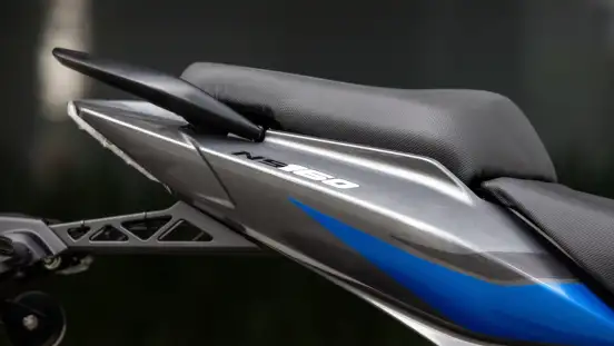 BAJAJ-DOMINAR NS160 BAJAJ-DOMINAR NS160-2025