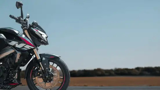 BAJAJ-DOMINAR NS400Z-2025