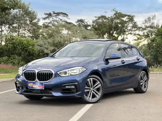 BMW-118i-2022