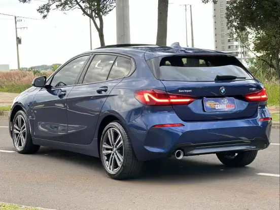 BMW-118i-2022