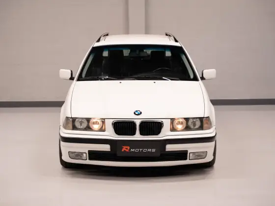 BMW 328i 2.8 TOURING 24V GASOLINA 4P AUTOMÁTICO BMW 328i 2.8 TOURING 24V GASOLINA 4P AUTOMÁTICO