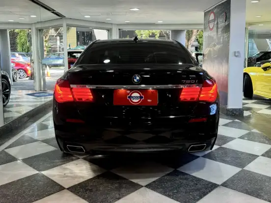 BMW-750i-4.4 M SPORT SEDAN V8 32V GASOLINA 4P AUTOMÁTICO BMW-750i-2014