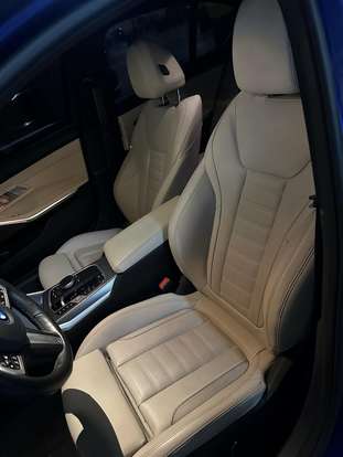 BMW-330e-2024