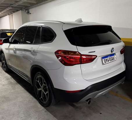 BMW-X1-2017