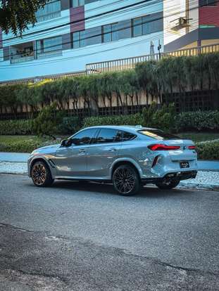 BMW-X6-2024