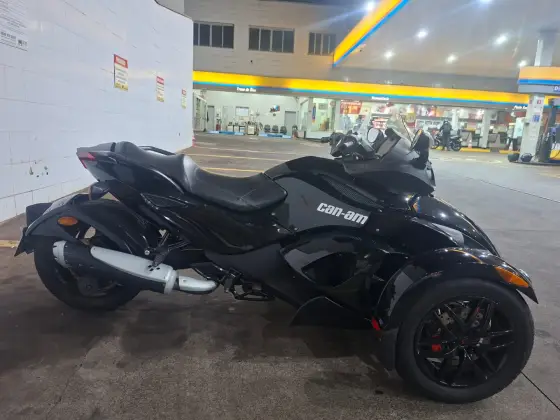 CAN-AM SPYDER RS-S CAN-AM SPYDER RS-S