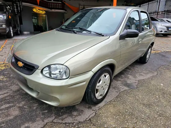 CHEVROLET CLASSIC 1.0 MPFI LIFE 8V FLEX 4P MANUAL CHEVROLET CLASSIC 1.0 MPFI LIFE 8V FLEX 4P MANUAL