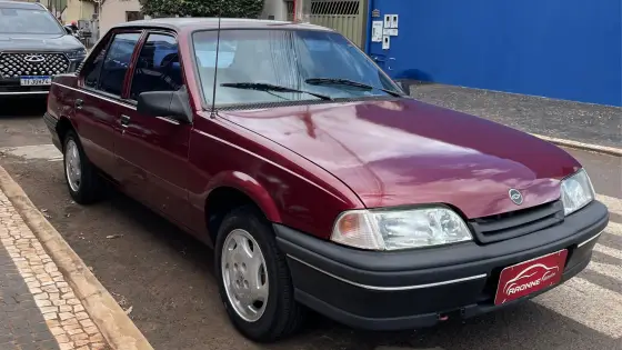 CHEVROLET MONZA 1.8 EFI GL 8V GASOLINA 4P MANUAL CHEVROLET MONZA 1.8 EFI GL 8V GASOLINA 4P MANUAL