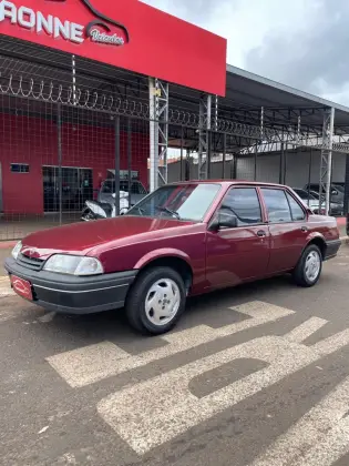 CHEVROLET MONZA 1.8 EFI GL 8V GASOLINA 4P MANUAL CHEVROLET MONZA 1.8 EFI GL 8V GASOLINA 4P MANUAL