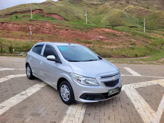 CHEVROLET ONIX 1.0 MPFI LT 8V FLEX 4P MANUAL