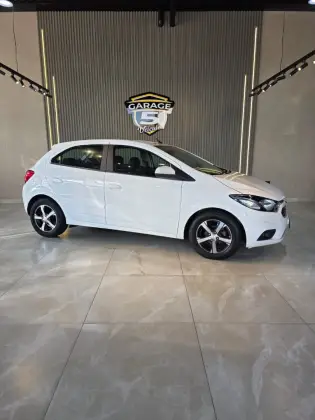 CHEVROLET ONIX 1.4 MPFI LTZ 8V FLEX 4P AUTOMÁTICO