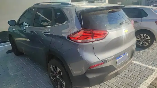 CHEVROLET-TRACKER-2023