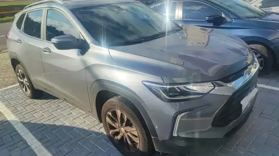 CHEVROLET-TRACKER-2023
