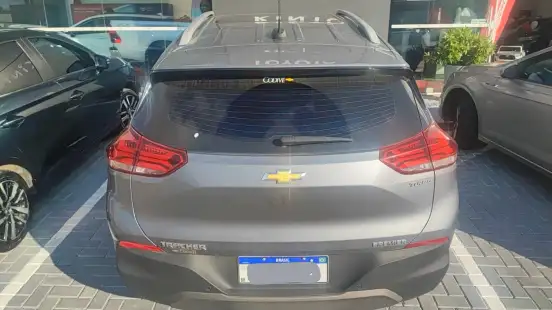CHEVROLET-TRACKER-2023