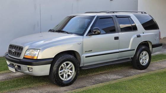 CHEVROLET BLAZER 2.4 MPFI ST 4X2 8V GASOLINA 4P MANUAL
