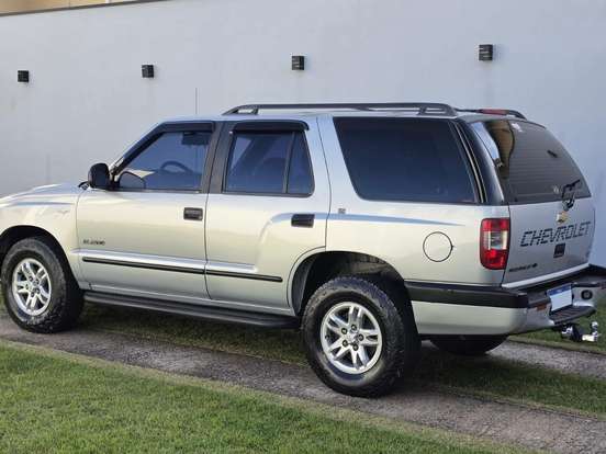 CHEVROLET-BLAZER-2.4 MPFI ST 4X2 8V GASOLINA 4P MANUAL CHEVROLET-BLAZER-2000