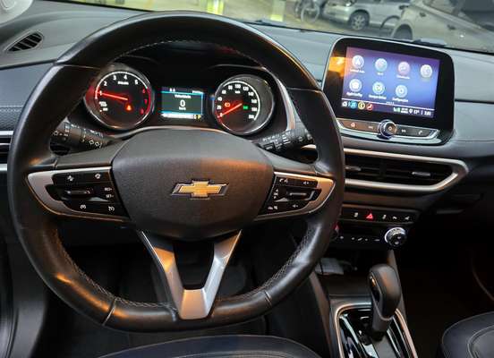 CHEVROLET-TRACKER-2021