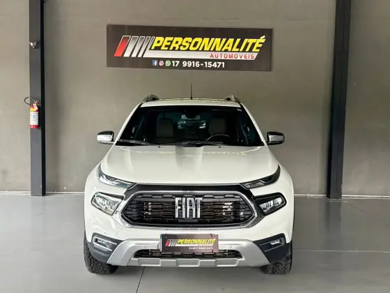 FIAT TORO 2.0 16V TURBO DIESEL RANCH 4WD AT9 FIAT TORO 2.0 16V TURBO DIESEL RANCH 4WD AT9