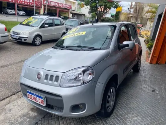 FIAT UNO 1.0 EVO VIVACE 8V FLEX 4P MANUAL FIAT UNO 1.0 EVO VIVACE 8V FLEX 4P MANUAL