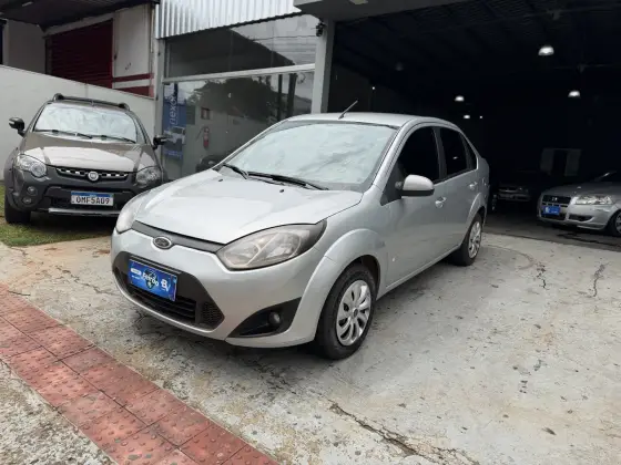FORD FIESTA 1.6 MPI SEDAN 8V FLEX 4P MANUAL