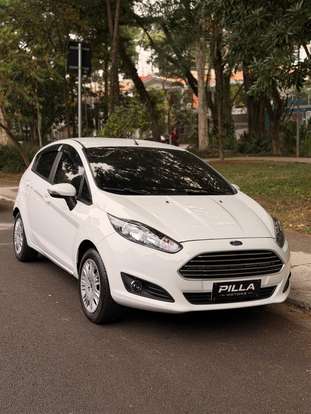 FORD-FIESTA-2016