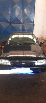 FORD-VERSAILLES-1995