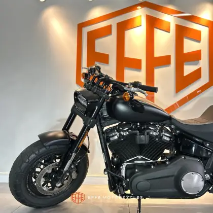 HARLEY-DAVIDSON SOFTAIL FAT BOB 107 