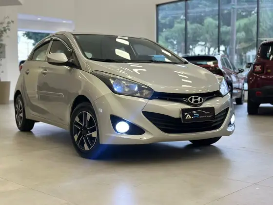 HYUNDAI HB20 1.6 COMFORT 16V FLEX 4P MANUAL HYUNDAI HB20 1.6 COMFORT 16V FLEX 4P MANUAL