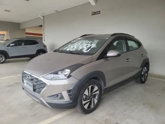 HYUNDAI HB20X 1.6 16V FLEX EVOLUTION AUTOMÁTICO HYUNDAI HB20X 1.6 16V FLEX EVOLUTION AUTOMÁTICO