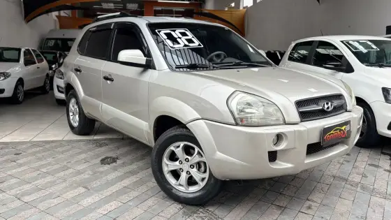 HYUNDAI TUCSON 2.0 MPFI GL 16V 142CV 2WD GASOLINA 4P MANUAL HYUNDAI TUCSON 2.0 MPFI GL 16V 142CV 2WD GASOLINA 4P MANUAL