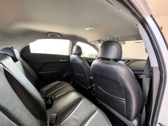 HYUNDAI-HB20-2015