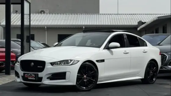 JAGUAR XE 2.0 16V INGENIUM P250 GASOLINA R-SPORT 4P AUTOMÁTICO JAGUAR XE 2.0 16V INGENIUM P250 GASOLINA R-SPORT 4P AUTOMÁTICO