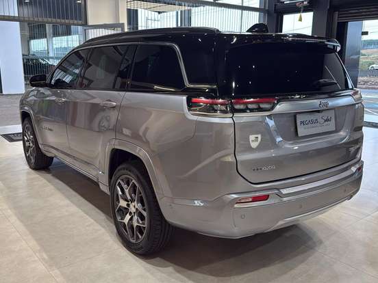 JEEP-COMMANDER-2.0 TD380 TURBO DIESEL OVERLAND AT9 JEEP-COMMANDER-2023