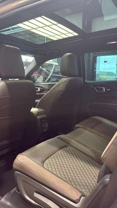 JEEP-COMMANDER-2023