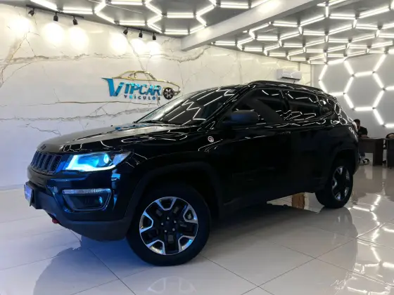 JEEP COMPASS 2.0 16V DIESEL TRAILHAWK 4X4 AUTOMÁTICO JEEP COMPASS 2.0 16V DIESEL TRAILHAWK 4X4 AUTOMÁTICO