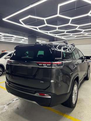 JEEP-COMMANDER-2023