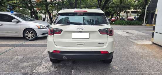 JEEP-COMPASS-2.0 16V FLEX LONGITUDE AUTOMÁTICO JEEP-COMPASS-2018