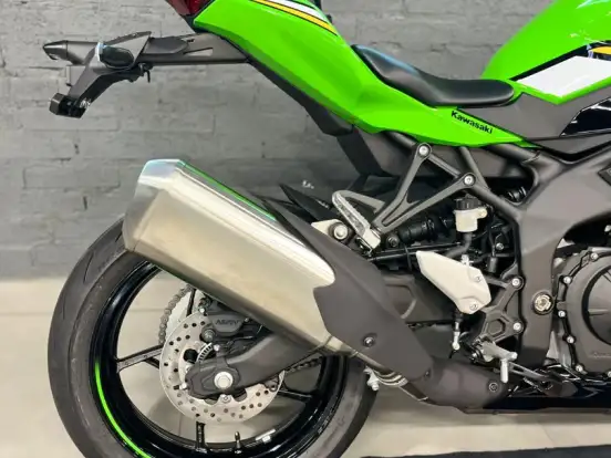 KAWASAKI-NINJA ZX-4R SE KAWASAKI-NINJA ZX-4R SE-2025