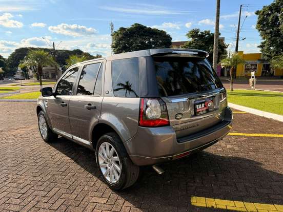 LAND ROVER-FREELANDER-2011
