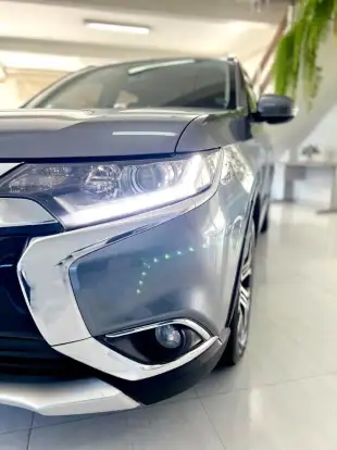 MITSUBISHI-OUTLANDER-3.0 GT 4X4 V6 24V GASOLINA 4P AUTOMÁTICO MITSUBISHI-OUTLANDER-2016