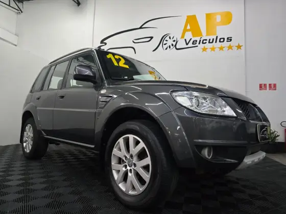 MITSUBISHI PAJERO TR4 2.0 4X4 16V 140CV FLEX 4P AUTOMÁTICO MITSUBISHI PAJERO TR4 2.0 4X4 16V 140CV FLEX 4P AUTOMÁTICO