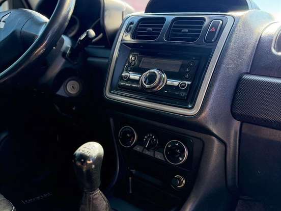 MITSUBISHI-PAJERO TR4-2.0 4X2 16V 140CV FLEX 4P MANUAL MITSUBISHI-PAJERO TR4-2013