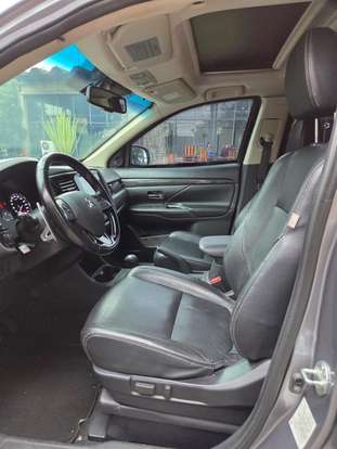 MITSUBISHI-OUTLANDER-2015